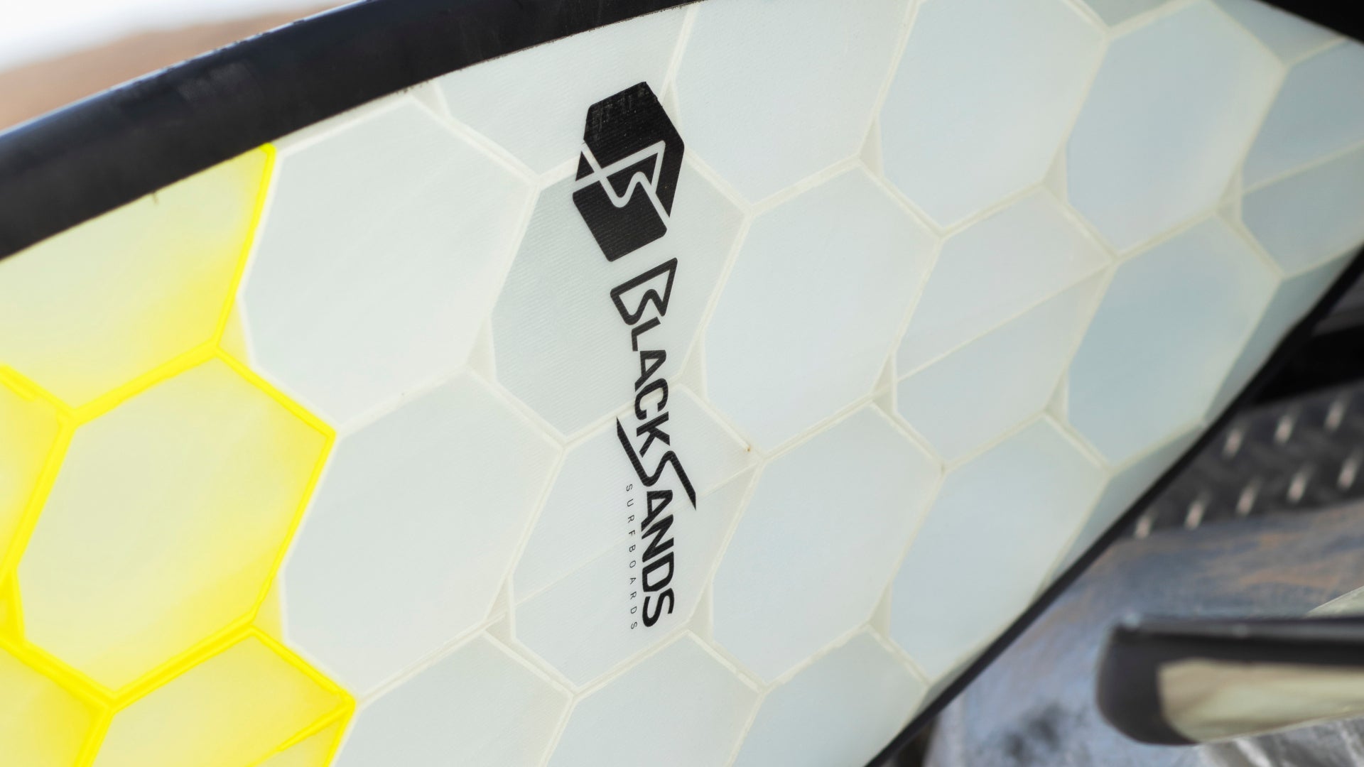 Black Sands yellow board zoom
